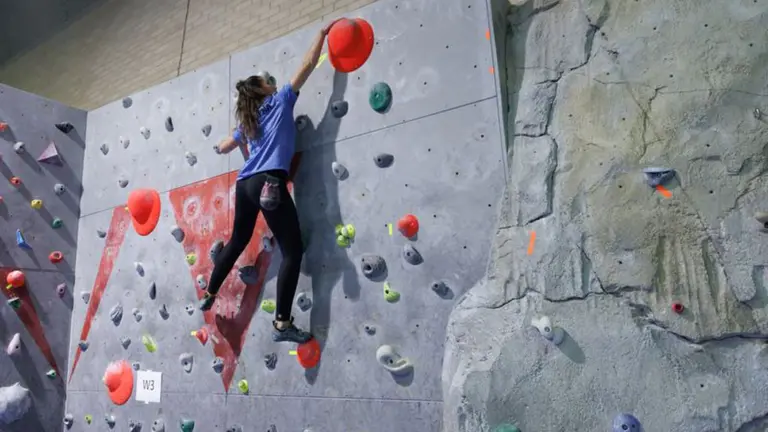 Tarjeta deportiva de la UPNA: precios, actividades y c&oacute;mo inscribirse desde el 1 de septiembre. CEDIDA