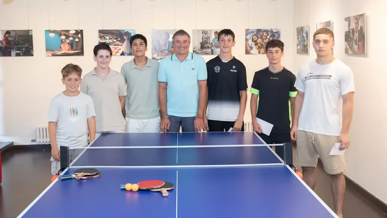 Imagen de la entrega de premios de la Semana del Tenis de Mesa de la Casa de la Juventud. AYUNTAMIENTO DE PAMPLONA