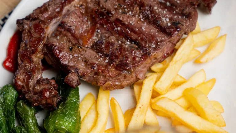 Una imagen de la carne que ofrece el Sarasatenea. sarasatenea.es