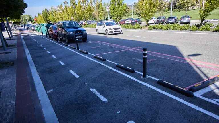 Nueva zona rosa de estacionamiento limitado en Sarriguren. I&Ntilde;IGO ALZUGARAY