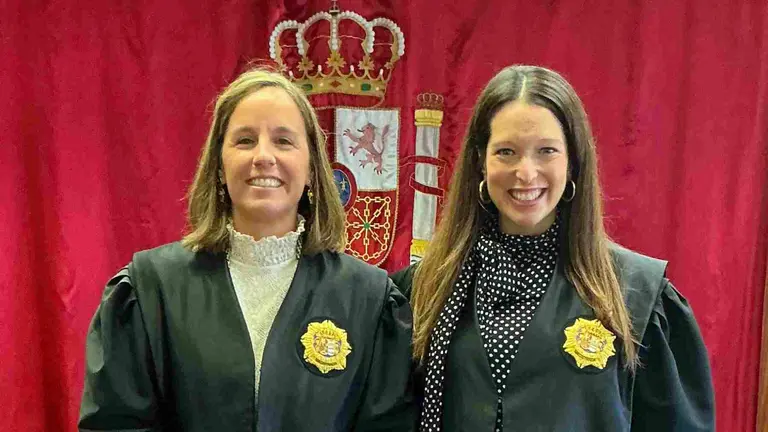 Las juezas Irene Ferrary Merino y Elena Fern&aacute;ndez Huerta han jurado hoy
sus cargos como nuevas magistradas en un acto celebrado ante la Sala de
Gobierno del Tribunal Superior de Justicia de Navarra. TSJN