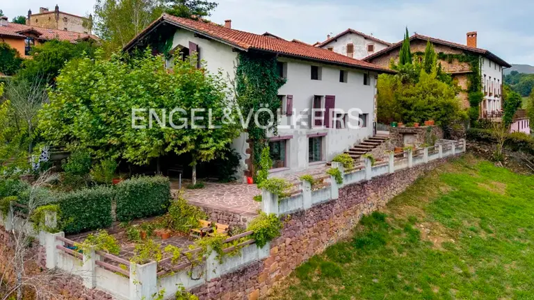 Casa en venta en Baztán. IDEALISTA / ENGEL & VÖLKERS