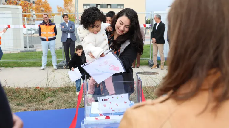 Imagen del evento para celebrar el inicio de las obras de la nueva escuela infantil de Zizur Mayor. CEDIDA