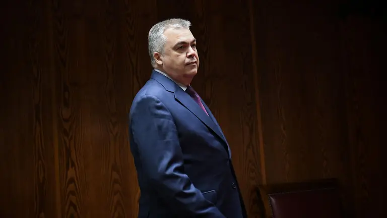 El diputado del PSOE, Santos Cerd&aacute;n, a su llegada para comparecer ante la Comisi&oacute;n de Investigaci&oacute;n sobre los contratos p&uacute;blicos realizados durante la pandemia de Covid-19, en el Senado.
- Fernando S&aacute;nchez - Europa Press - Archivo