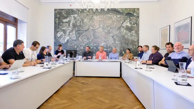 Quince localidades de la Comarca de Pamplona se interesan por ampliar el servicio de bicicletas el&eacute;ctricas.