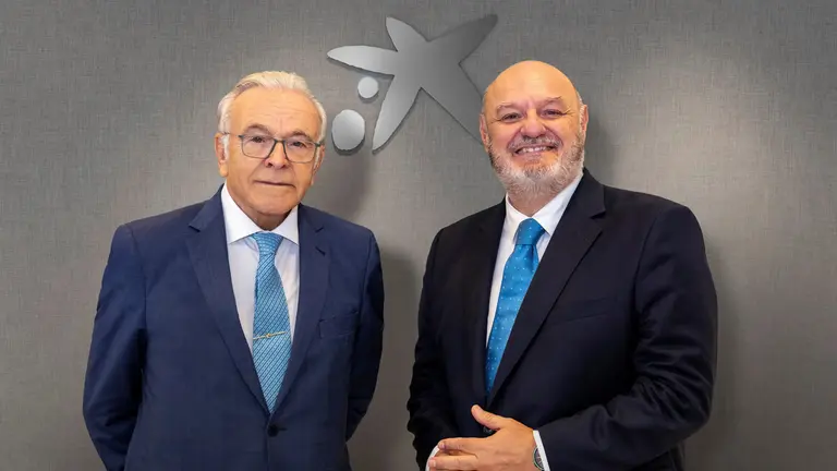 A la izquierda, el presidente de la Fundaci&oacute;n &rdquo;la Caixa&rdquo; y de CriteriaCaixa, Isidro Fain&eacute;_ a la derecha, el director general de CriteriaCaixa, Jos&eacute; Mar&iacute;a M&eacute;ndez. FUNDACI&Oacute;N LA CAIXA