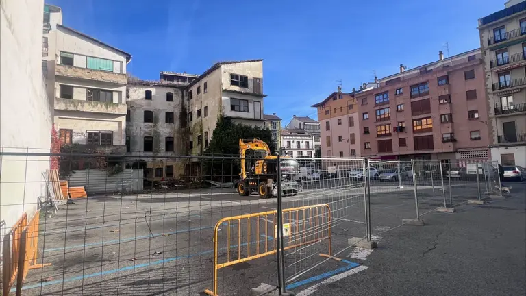 Imagen de la zona en la que se va a producir el derribo de un edificio en Estella. AYUNTAMIENTO DE ESTELLA