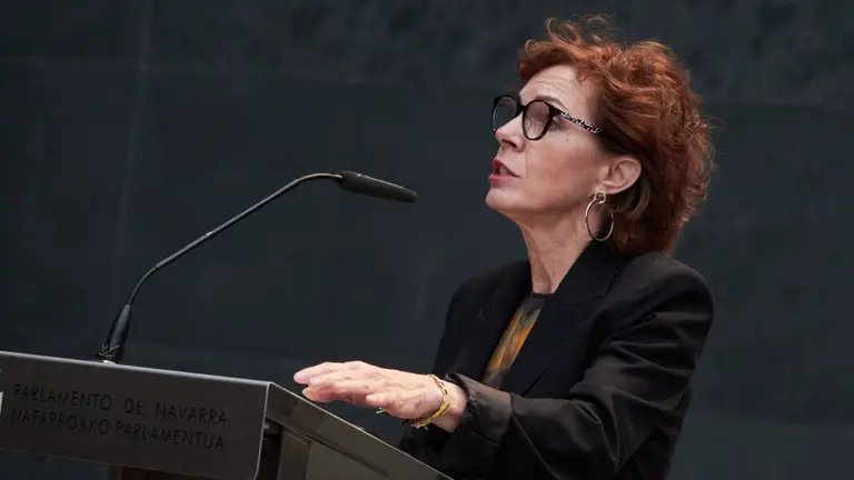 La parlamentaria de UPN Cristina López realiza declaraciones en el Legislativo foral.  EDUARDO SANZ-EUROPA PRESS