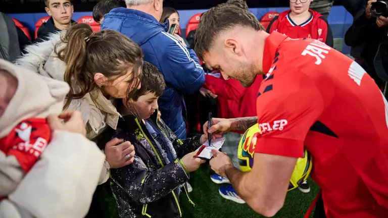 Presentaci&oacute;n de Javi Gal&aacute;n, nuevo jugador de Osasuna para lo que queda de temporada 2025/2026. PABLO LASAOSA