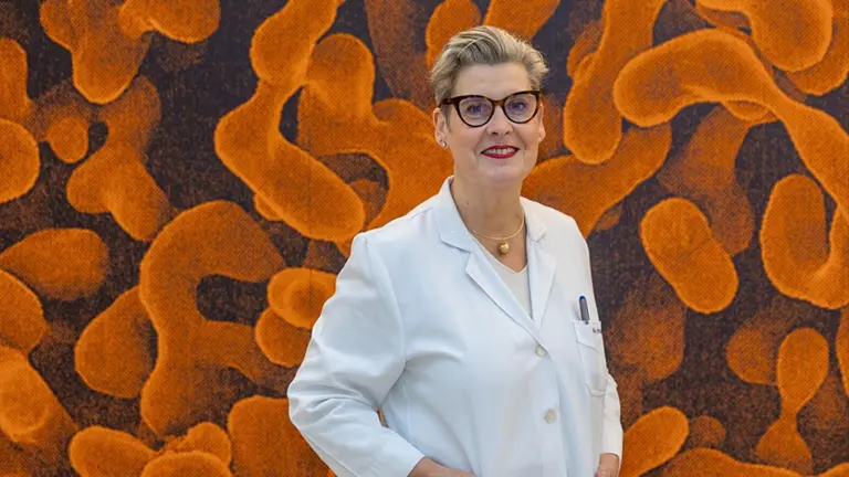 La Dra. Ana Pati&ntilde;o, directora de la Unidad de Medicina Gen&oacute;mica de la Cl&iacute;nica Universidad de Navarra. CL&Iacute;NICA UNIVERSIDAD DE NAVARRA