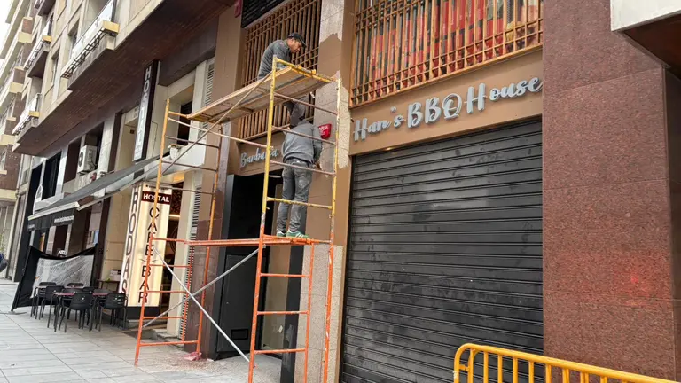 Fotograf&iacute;a del local en obras de Han's BBQ House en Pamplona. PABLO LASAOSA