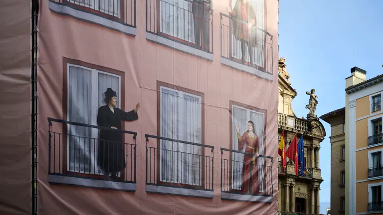 La Comisi&oacute;n de Presidencia visita el edificio municipal de Casa Seminario en el que se est&aacute; llevando a cabo una reforma integral para modernizar sus dependencias y mejorar su eficiencia energ&eacute;tica. PABLO LASAOSA