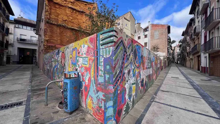 Solares adquiridos en el casco viejo de Estella en la confluencia de las calles del Puy y Tecender&iacute;a. AYUNTAMIENTO DE ESTELLA
