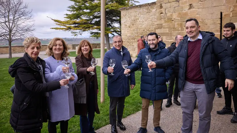 El consejero Chivite presenta inversiones para abastecimiento de agua en Viana. GOBIERNO DE NAVARRA