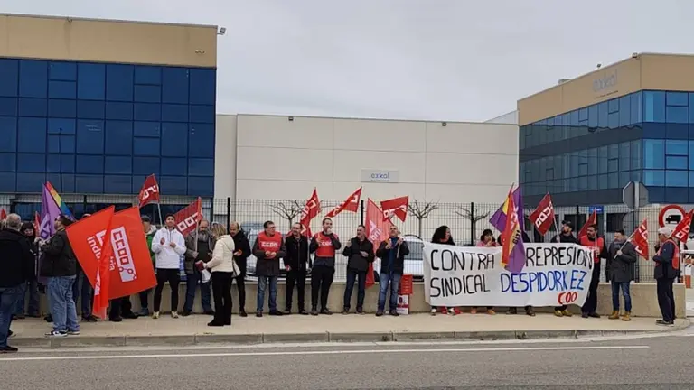 Imagen de una concentraci&oacute;n en Exkal Marcilla. CEDIDA