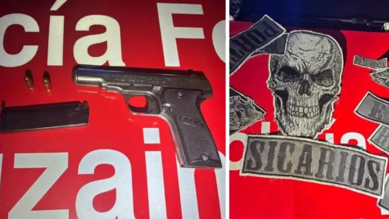 La pistola y los parches localizados en el veh&iacute;culo en el que viajaban los cinco detenidos. POLIC&Iacute;A FORAL