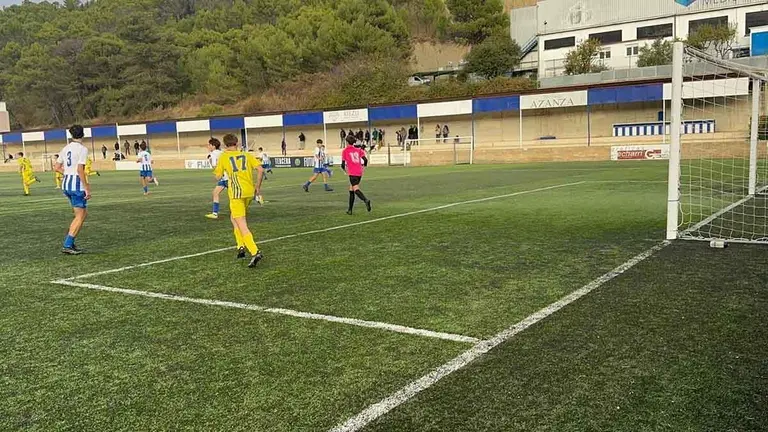 Campo de f&uacute;tbol de Merkatondoa, en Estella.
