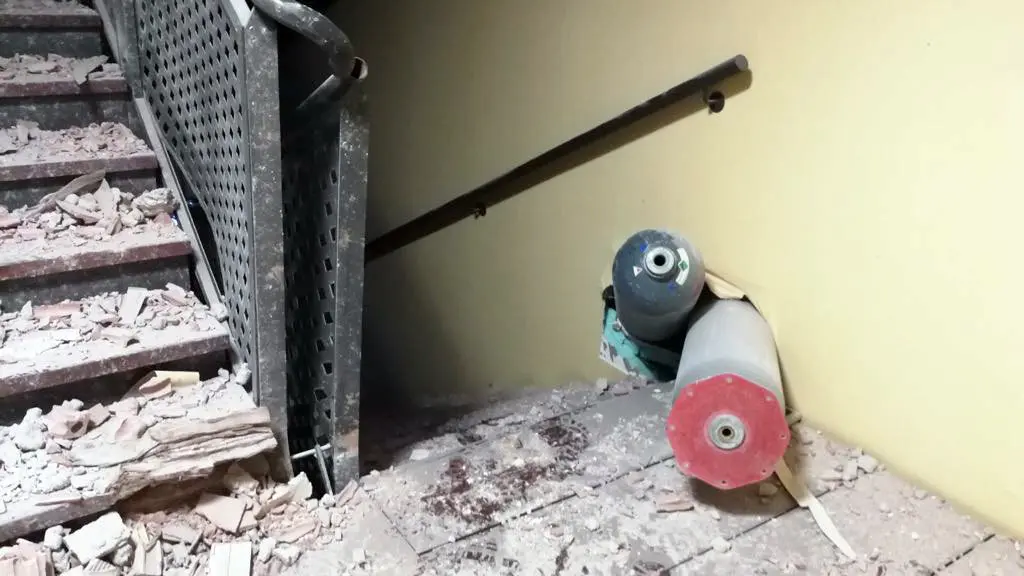 EN IMÁGENES: Explosión en Pamplona en el edificio de la Hacienda central: alarma en la avenida Yanguas y Miranda