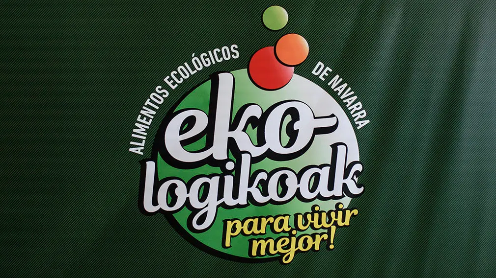 Descubre los puestos de la feria ecológica celebrada en la antigua estación de autobuses de Pamplona