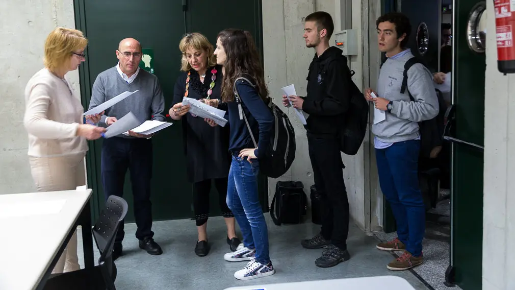 Las imágenes del primer día de las pruebas de Evaluación de Bachillerato (antigua Selectividad) en la UPNA