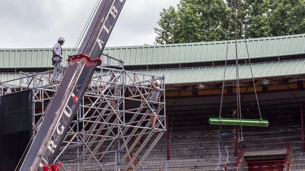 'Operación Triunfo' toma forma en Pamplona: el escenario de la gira comienza a instalarse en la plaza de toros