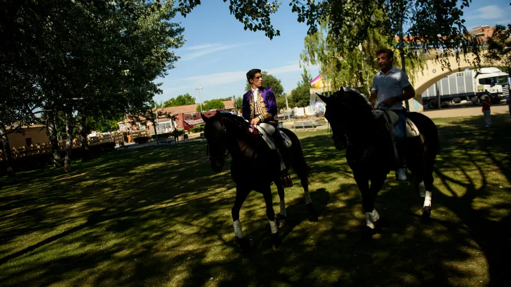 El arte del rejoneo de Guillermo Hermoso de Mendoza: las imágenes de la última corrida de la Feria de Tudela