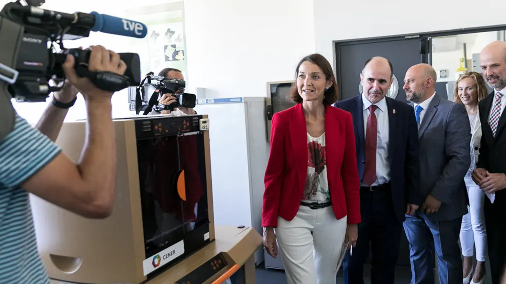 Así ha sido la visita de la ministra Reyes Maroto al Centro Nacional de Energías Renovables en Sarriguren