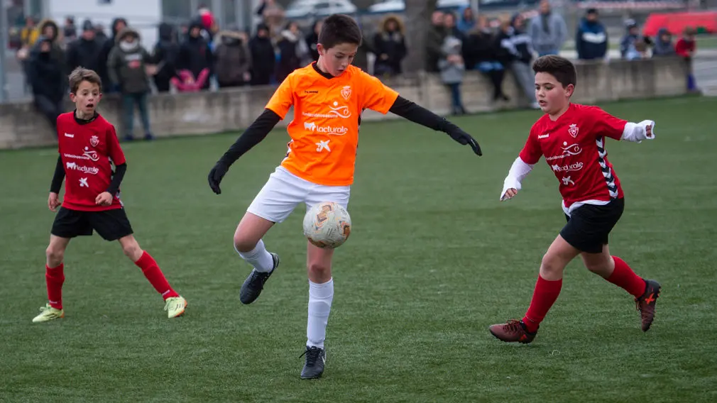 GALERÍA - El Interescolar llena de goles y alegría Tajonar: las mejores imágenes de los partidos de la categoría mixta