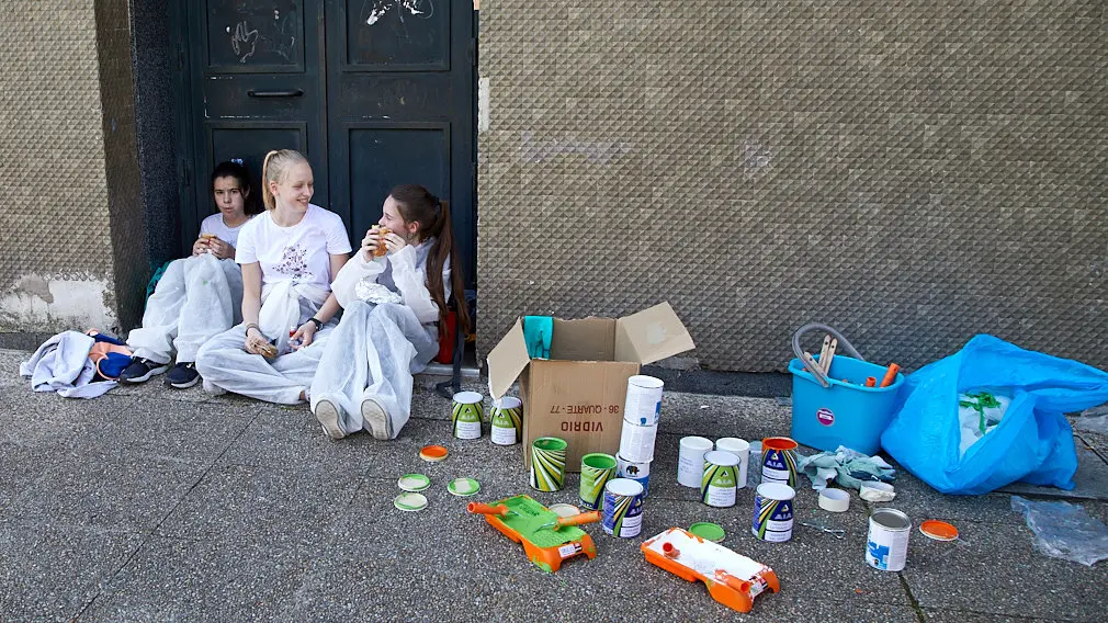 Las calles de Pamplona se llenan de color: los nuevos pasos de cebra en imágenes