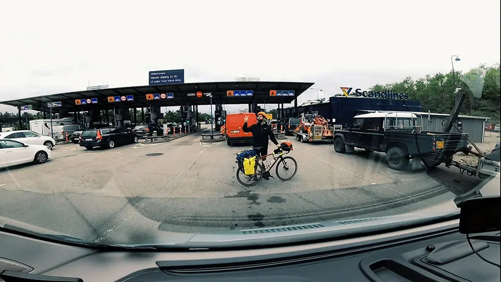 Las mejores imágenes del viaje que han unido Copenhague y Pamplona en bicicleta