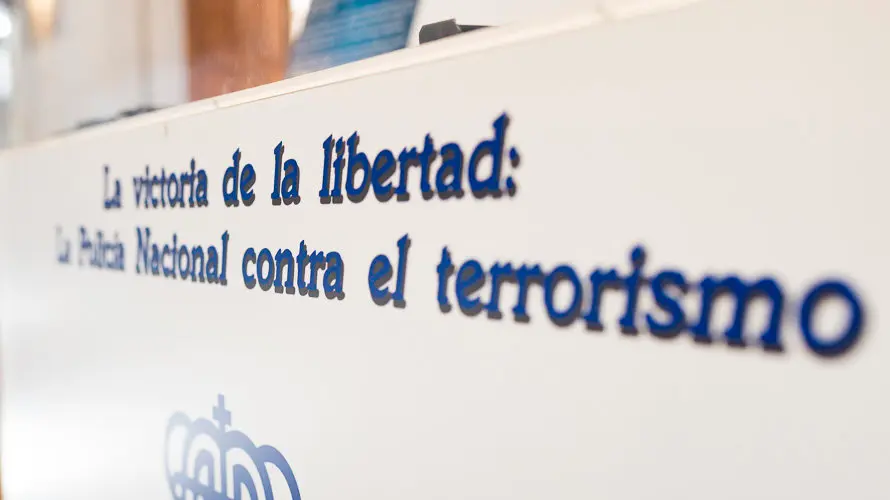 Exposición Policia Nacional 2. PABLO LASAOSA
