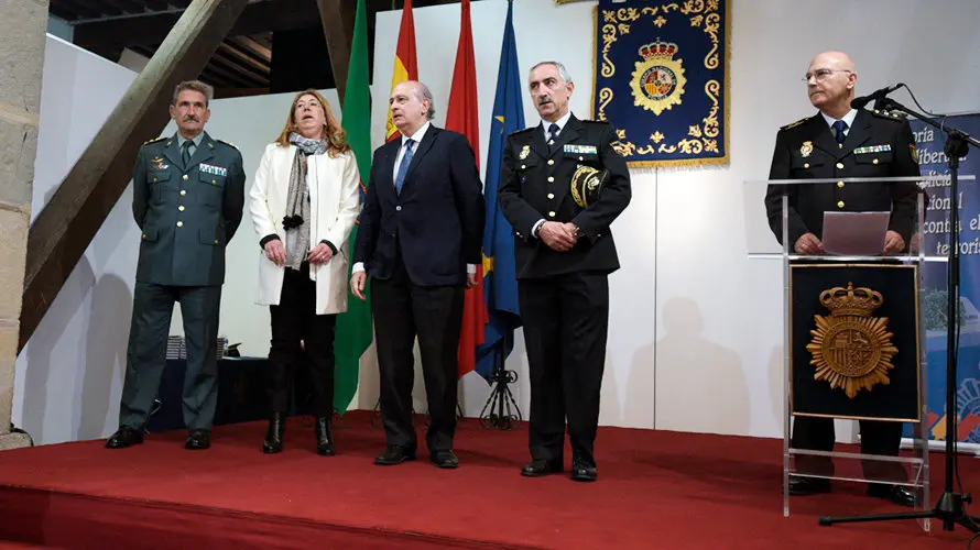 Inauguración de la exposición de la Policía Nacional en la Ciudadela. PABLO LASAOSA