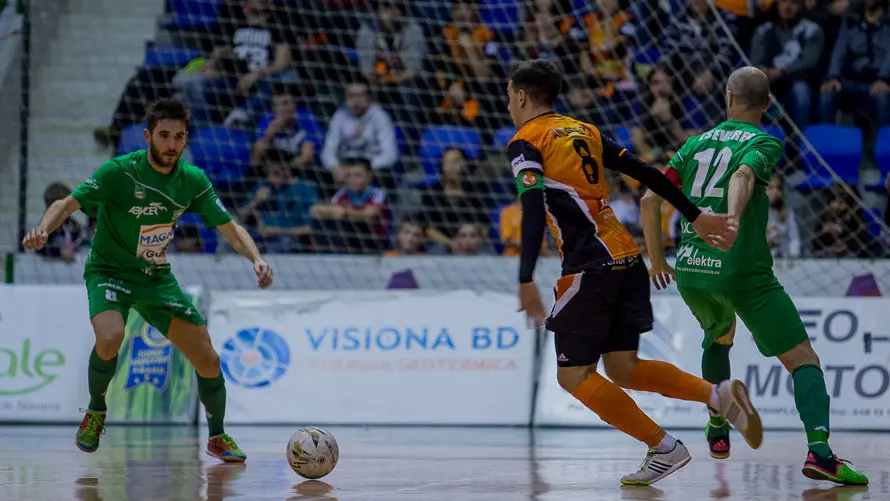 Partido entre Magna Gurpea y Aspil Vidal Ribera Navarra (1-1). IÑIGO ALZUGARAY-29