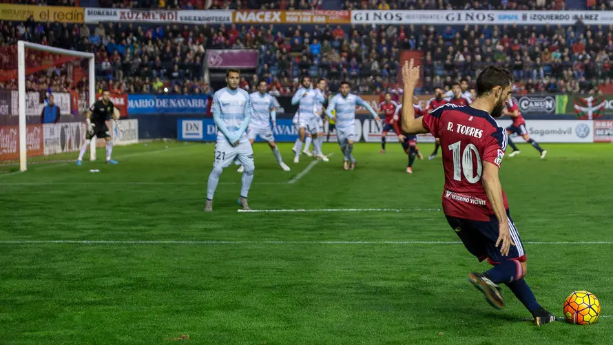 Partido entre Osasuna y Llagostera (3-0) celebrado en el estadio de El Sadar (32). IÑIGO ALZUGARAY