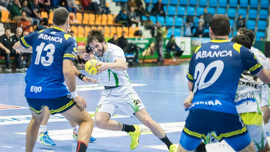 Partido balonmano Anaitasuna - Cangas. PABLO LASAOSA 16