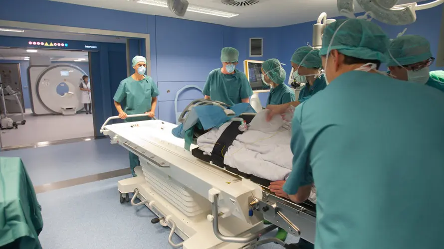 La Clínica Universidad de Navarra instala un complejo quirúrgico único en Europa (8)