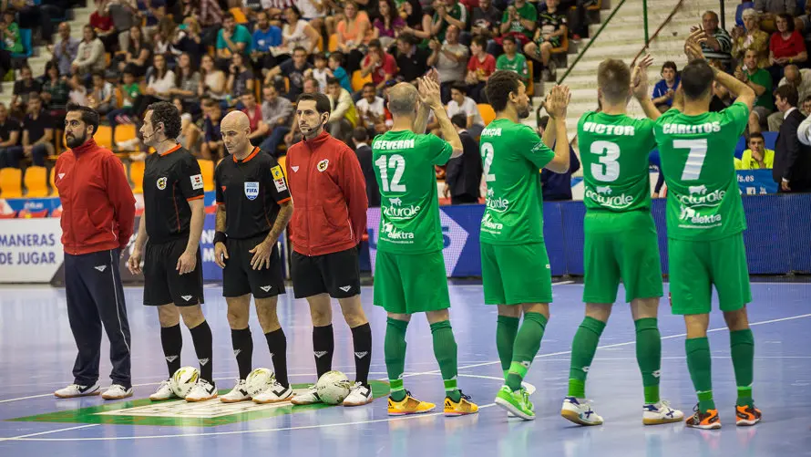 Segundo partido de las semifinales de la Liga de Fútbol Sala entre Magna Gurpea y FC Barcelona Lassa (1-3)(2). IÑIGO ALZUGARAY