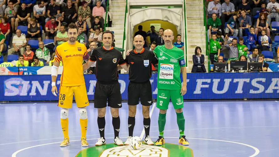 Segundo partido de las semifinales de la Liga de Fútbol Sala entre Magna Gurpea y FC Barcelona Lassa (1-3)(3). IÑIGO ALZUGARAY