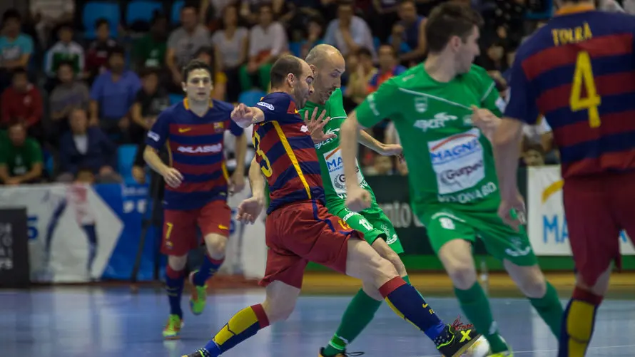 Segundo partido de las semifinales de la Liga de Fútbol Sala entre Magna Gurpea y FC Barcelona Lassa (1-3)(11). IÑIGO ALZUGARAY