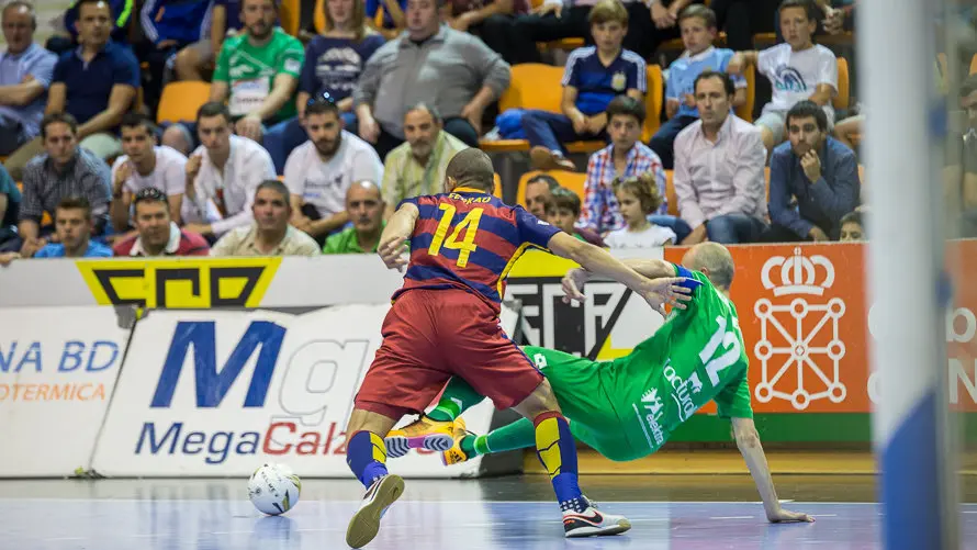 Segundo partido de las semifinales de la Liga de Fútbol Sala entre Magna Gurpea y FC Barcelona Lassa (1-3)(20). IÑIGO ALZUGARAY