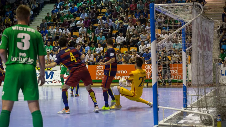 Segundo partido de las semifinales de la Liga de Fútbol Sala entre Magna Gurpea y FC Barcelona Lassa (1-3)(31). IÑIGO ALZUGARAY