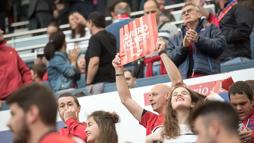 Fotos de la afición de Osasuna - GironaPABLO LASAOSA 23