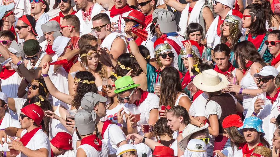 Imágenes de los tendidos de la Plaza de Pamplona en la corrida de los toros de Pedraza de Yeltes (3). IÑIGO ALZUGARAY