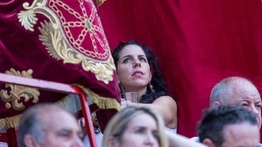 Imágenes de los tendidos de la Plaza de Pamplona en la corrida de los toros de Pedraza de Yeltes (23). IÑIGO ALZUGARAY