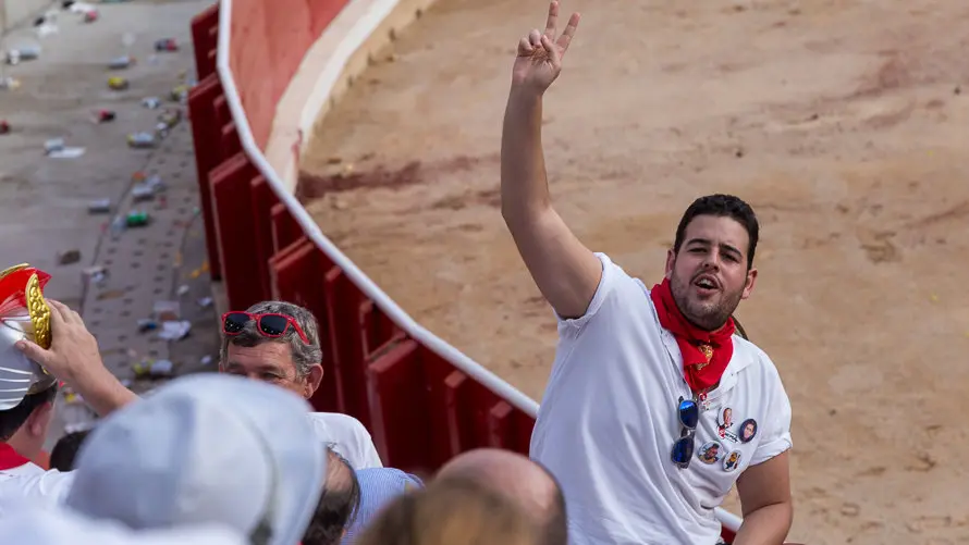 Imágenes de los tendidos de la Plaza de Pamplona en la corrida de los toros de Pedraza de Yeltes (44). IÑIGO ALZUGARAY