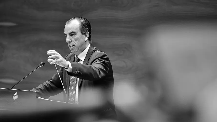 Pleno en el Parlamento de Navarra. PABLO LASAOSA 03