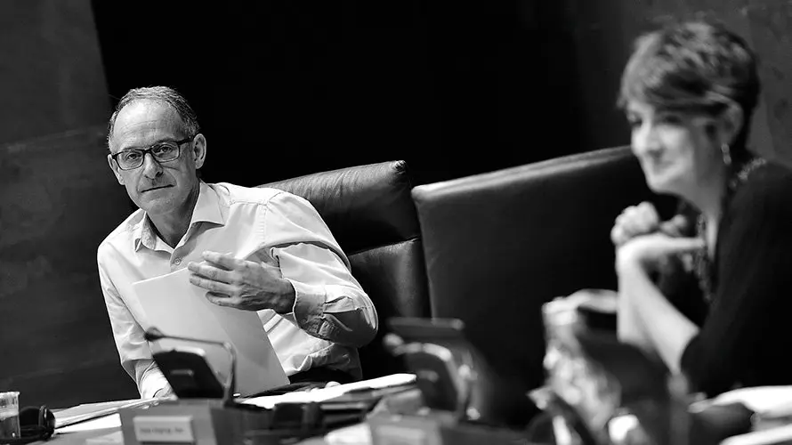 Pleno en el Parlamento de Navarra. PABLO LASAOSA 06