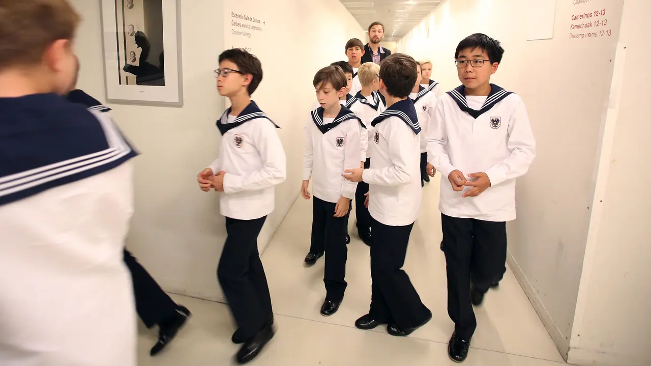 Los Niños cantores de Viena, dirigidos por el maestro Jimmy Chiang, han inaugurado la temporada de 2016 2017 en Baluarte. IÑAKI ZALDUA (2)