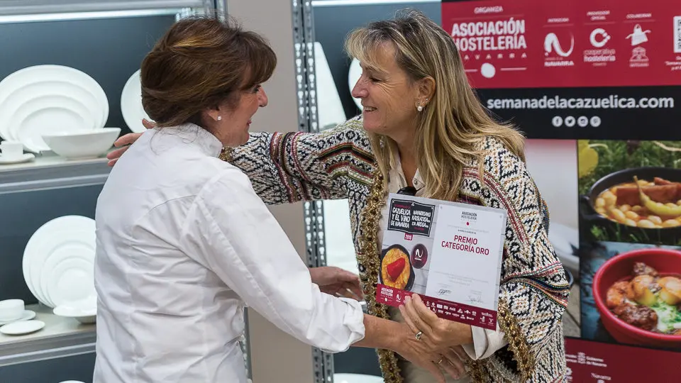Entrega de los premios de la XV Semana de la Cazuelica y su maridaje con el vino de Navarra en la cooperativa de Hostelería (7). IÑIGO ALZUGARAY