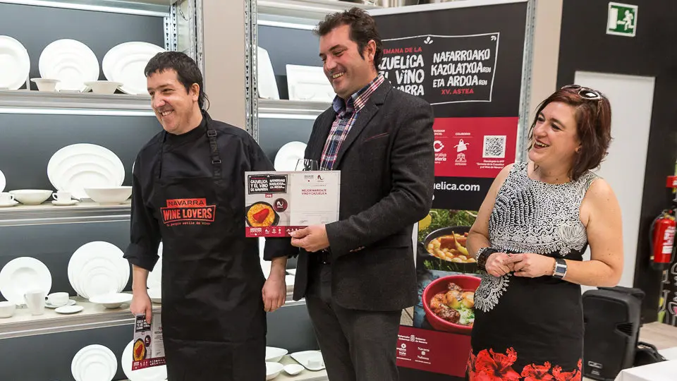 Entrega de los premios de la XV Semana de la Cazuelica y su maridaje con el vino de Navarra en la cooperativa de Hostelería (12). IÑIGO ALZUGARAY